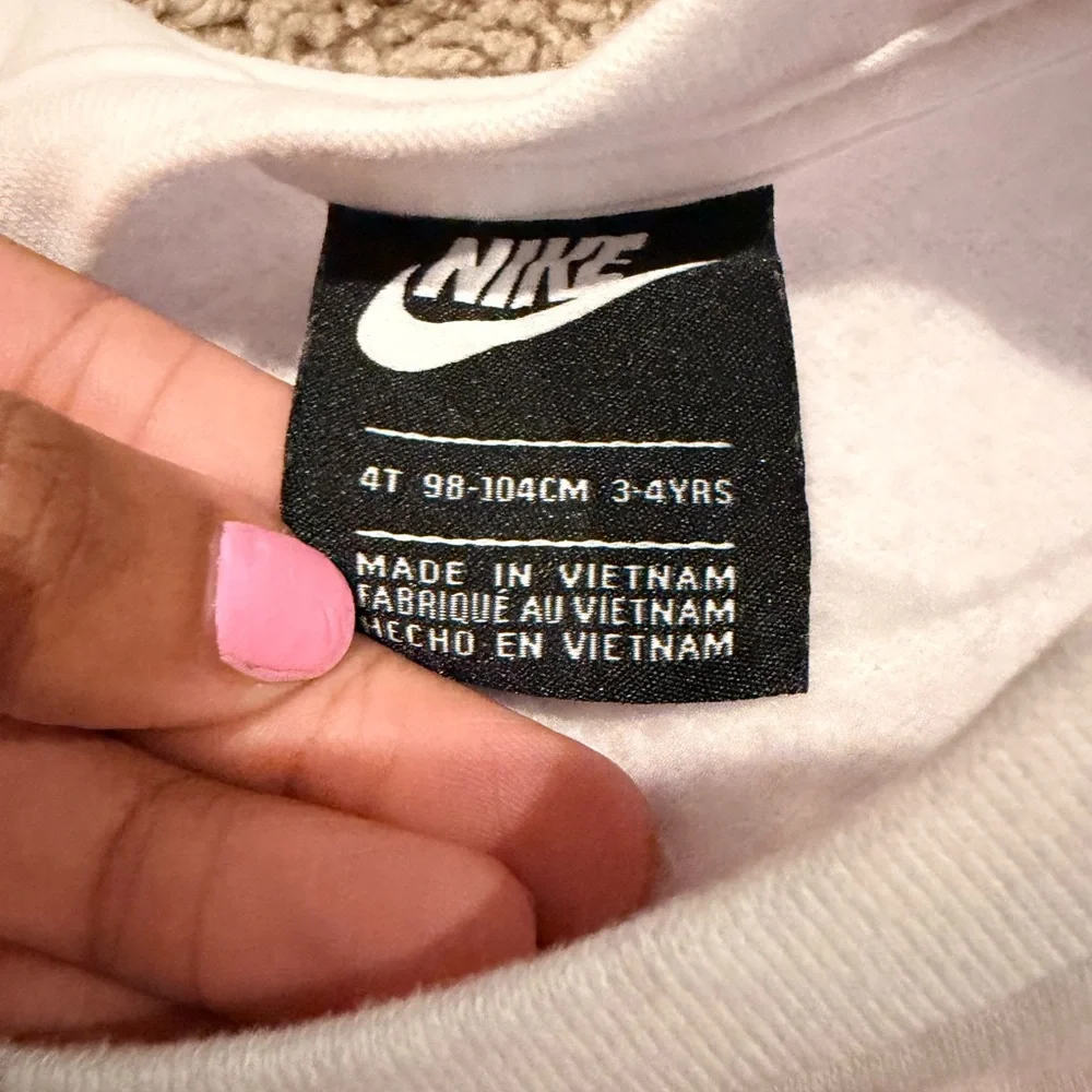 Nike classic crewneck